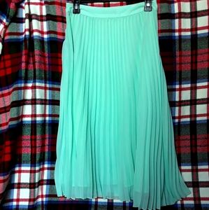 🎄3/$15🎄Jessica Simpson Pleated Skirt 💙